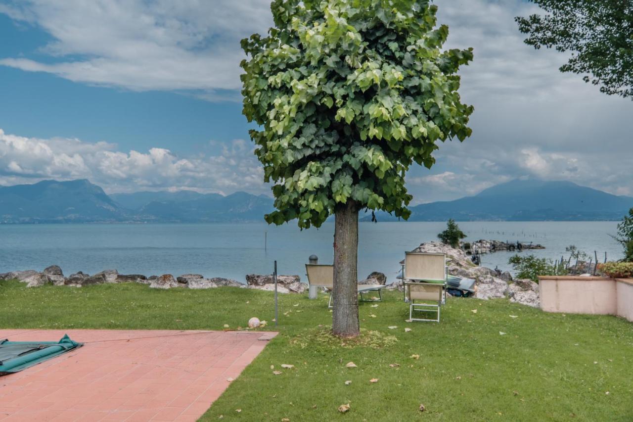 Casa Lugana 15 - Monolocale Con Piscina Fronte Lago Sirmione Exterior foto