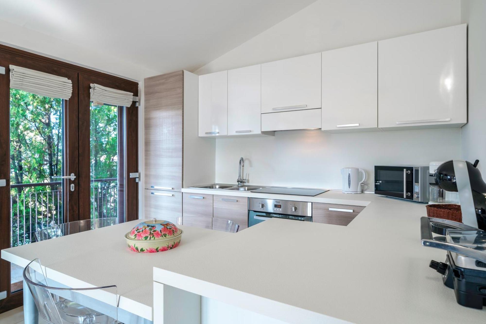 Casa Lugana 15 - Monolocale Con Piscina Fronte Lago Sirmione Exterior foto