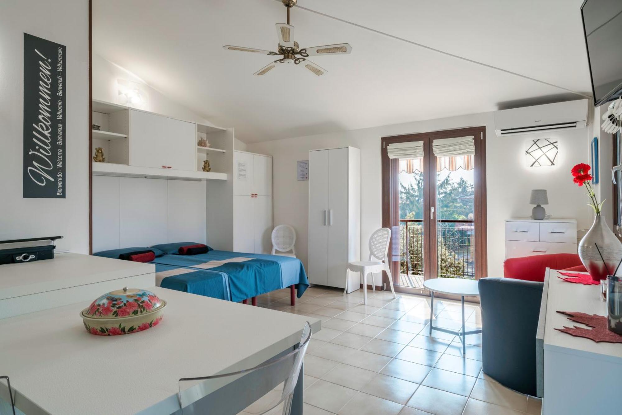 Casa Lugana 15 - Monolocale Con Piscina Fronte Lago Sirmione Exterior foto