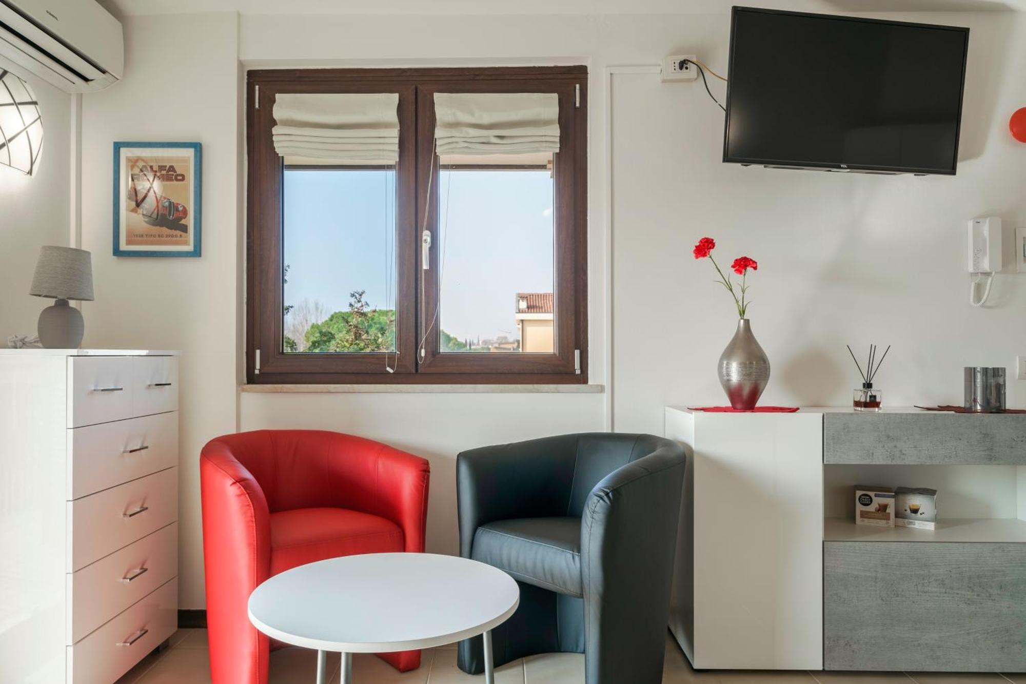 Casa Lugana 15 - Monolocale Con Piscina Fronte Lago Sirmione Exterior foto